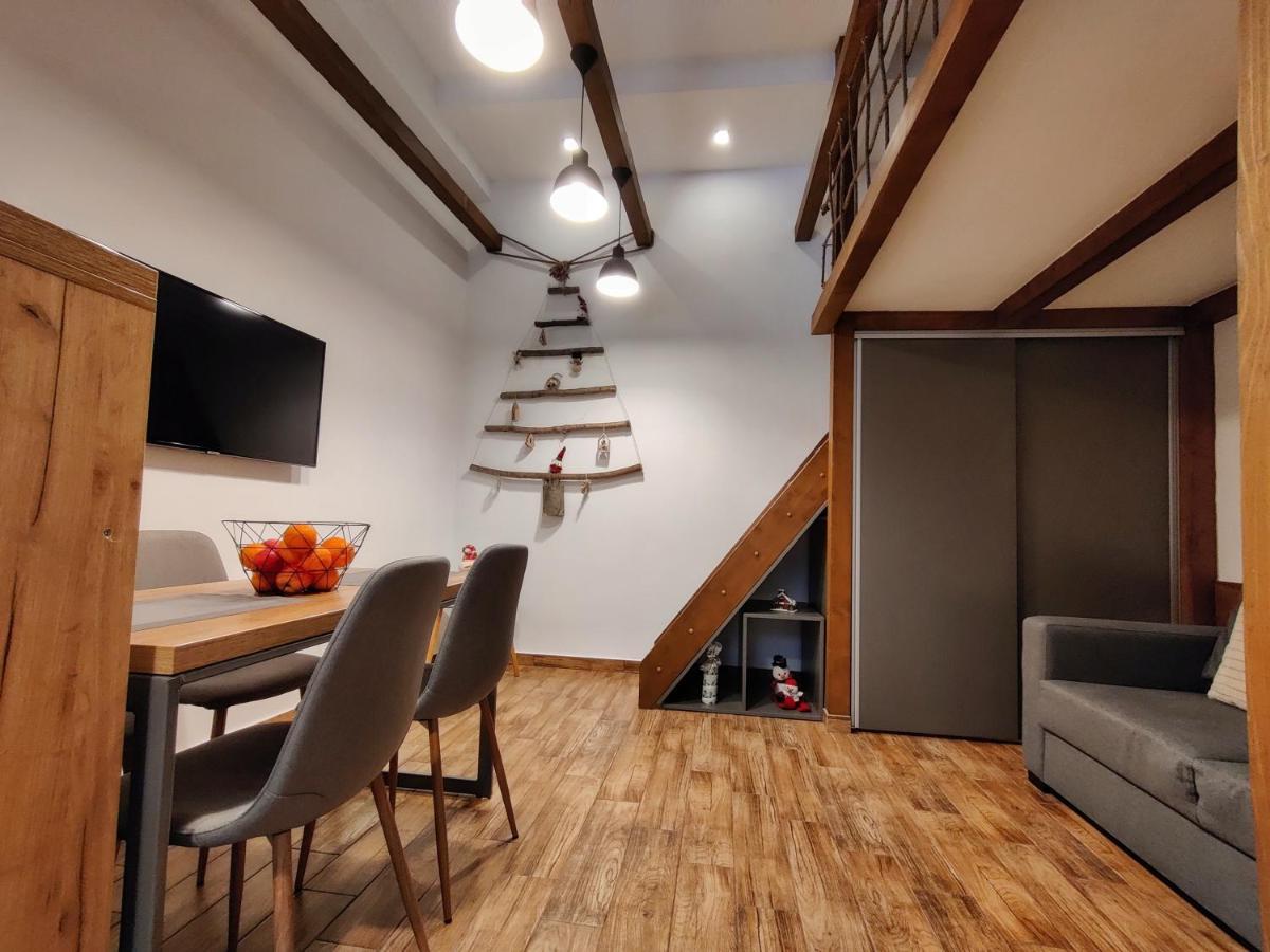 Colfly Studios Braşov Esterno foto