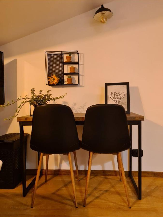 Colfly Studios Braşov Esterno foto